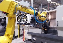 Robotické zakládání do obráběcího cena