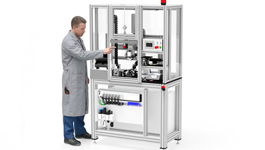 Stroj na montáž zámkových sad Nutzfahrzeuge