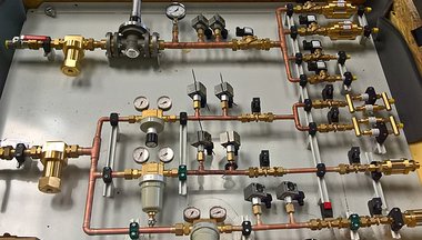 Messer cutting machine