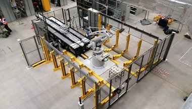 Installation of palletizing cell at AMAZON Europe